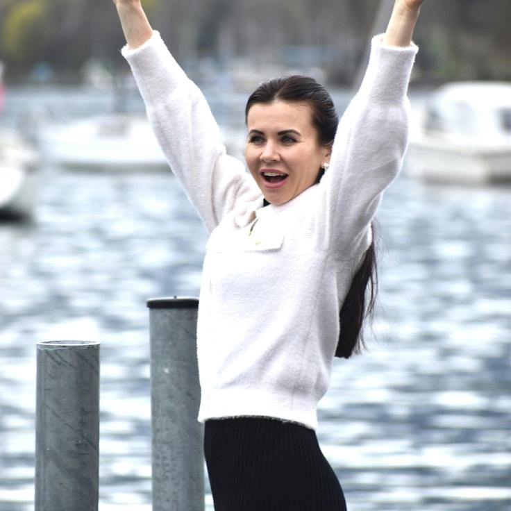 Portrait of Rajiv Kapoor meditation instructor